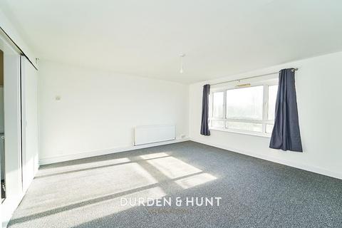 2 bedroom apartment for sale, Scarfe Way, Colchester, CO4