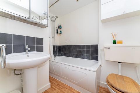 1 bedroom flat for sale, The Grove, Ealing, W5