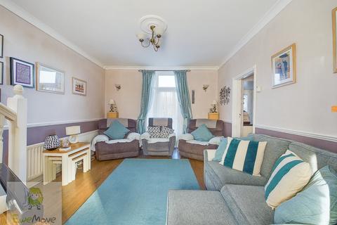 3 bedroom terraced house for sale, Sir Evelyn Road, Rochester, ME1 3NB