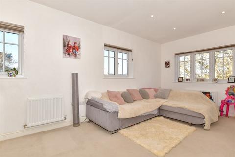 2 bedroom apartment for sale, Edward Betts Close, Eccles, Aylesford, Kent