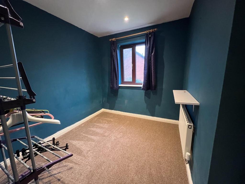 Bedroom 2.JPG