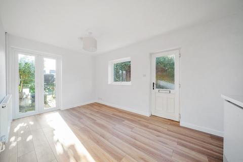 1 bedroom bungalow for sale, Rankine Close, Badshot Lea, Farnham, Surrey, GU9