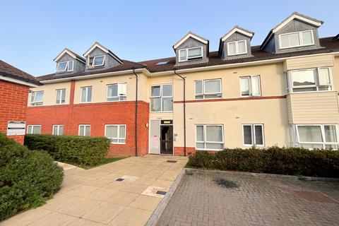 2 bedroom flat for sale, Oak Road South, Benfleet SS7