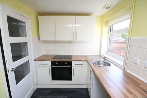 2 bedroom terraced house to rent, Wargrave Road, Newton-Le-Willows, WA12