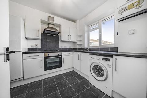 1 bedroom flat for sale, Smithwood Close, Southfields