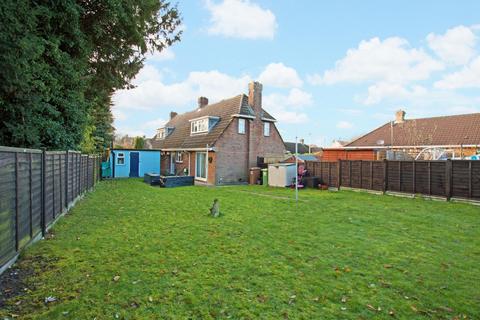 2 bedroom bungalow for sale, Acre Path, Andover, SP10