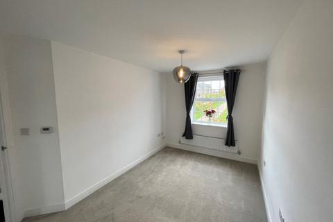 2 bedroom flat to rent, Pentagon Way, Wetherby, West Yorkshire, LS22