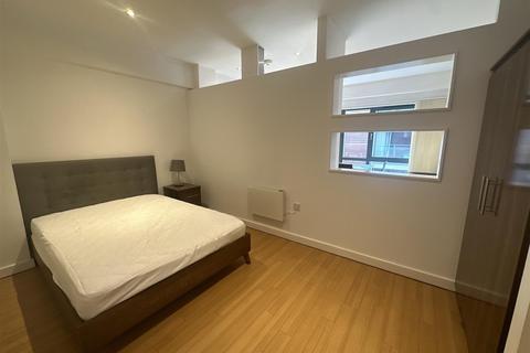 Studio to rent, Agecroft House, Northern Quarter