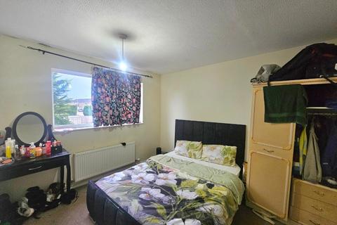 2 bedroom flat for sale, Obelisk Rise, Kingsthorpe, Northampton, NN2 8UF