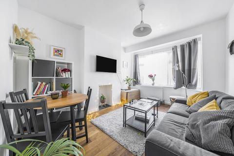 2 bedroom apartment for sale, Chinbrook Road, London