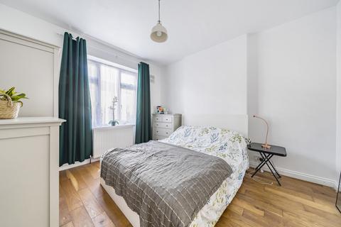 2 bedroom apartment for sale, Chinbrook Road, London