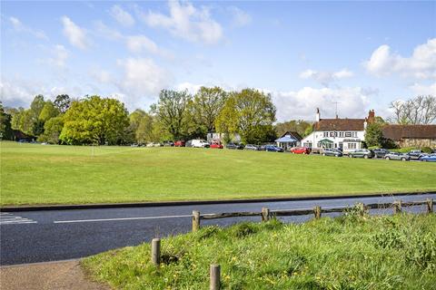 3 bedroom end of terrace house for sale, Tilford Street, Tilford, Farnham, Surrey, GU10