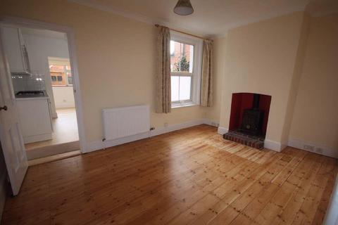 2 bedroom terraced house to rent, High Street, Eastleigh