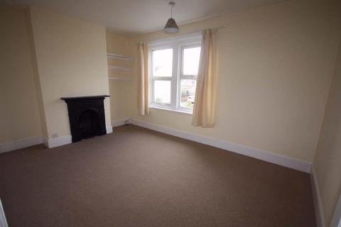 2 bedroom terraced house to rent, High Street, Eastleigh