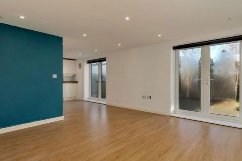 1 bedroom flat to rent, St Johns Hill, Sevenoaks  TN13 3NY