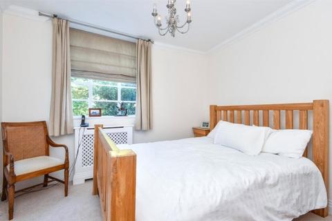 3 bedroom apartment to rent, Cholmeley Park, London, N6