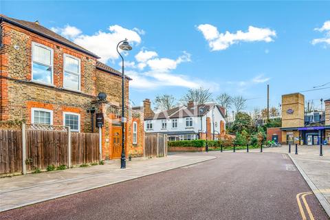 5 bedroom apartment to rent, Campbell Road, London, W7