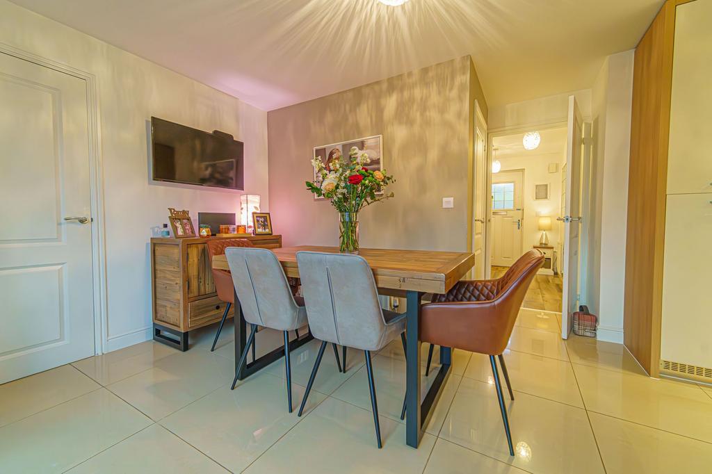 Kitchen dining room