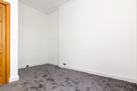 2 bedroom flat to rent, Easter Road, Leith, Edinburgh, EH6