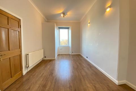 2 bedroom flat to rent, Easter Road, Leith, Edinburgh, EH6