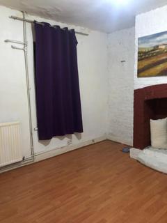 2 bedroom flat to rent, Eccles New Road, Salford M5