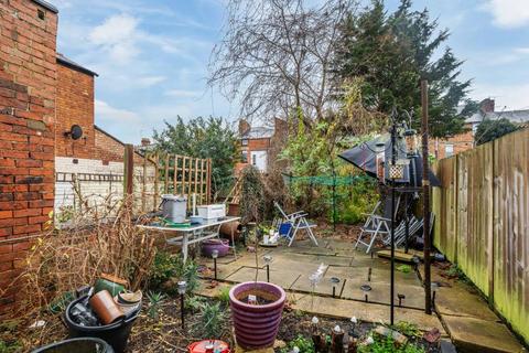 2 bedroom terraced house for sale, Banbury,  Oxfordshire,  OX16
