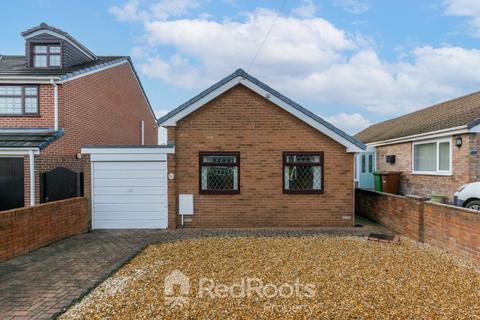 2 bedroom detached bungalow for sale, Hemsby Road, Castleford WF10