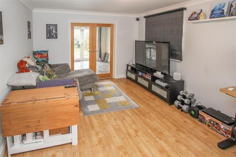 2 bedroom semi-detached house for sale, Stocks Lane, Kelvedon Hatch, Brentwood