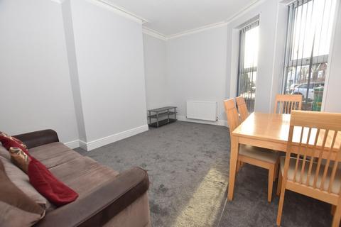 1 bedroom house to rent, Cross Street, Chesterfield