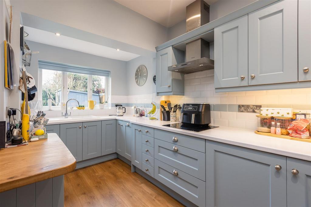 Beacon Park 23 Kitchen Dining Room-4.jpg