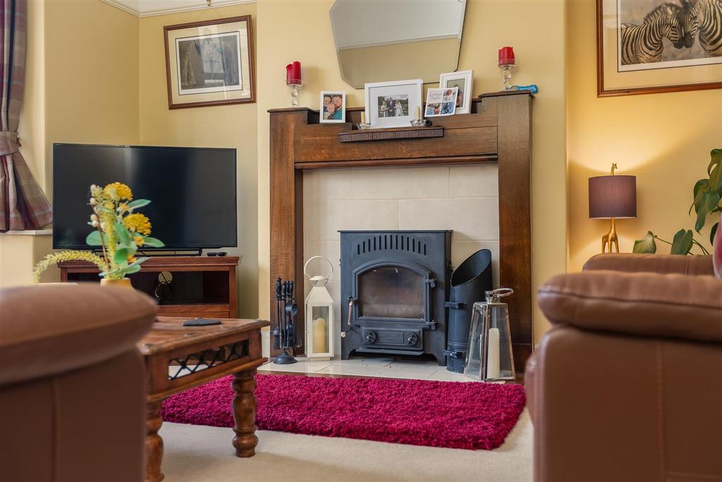 Beacon Park 23 Sitting Room-2.jpg
