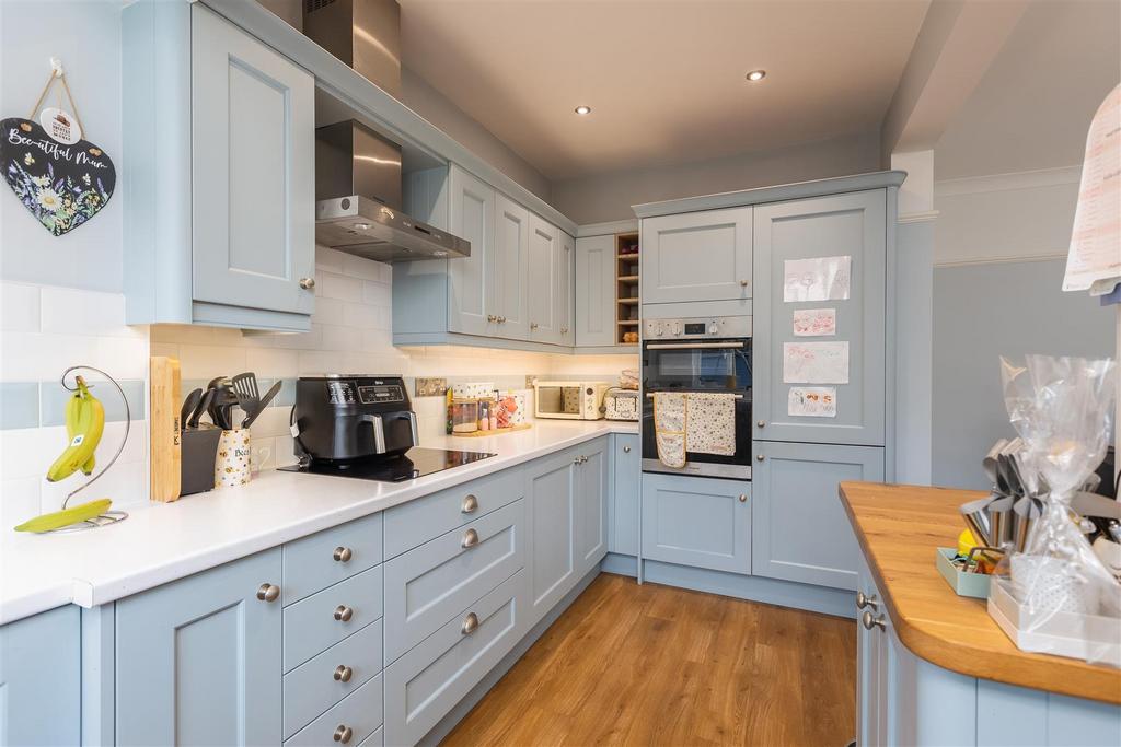 Beacon Park 23 Kitchen Dining Room-7.jpg