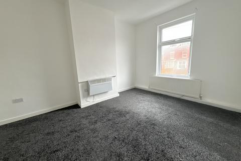 3 bedroom terraced house to rent, Stanley Road, Leeds, West Yorkshire, LS9