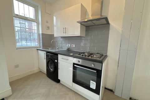 3 bedroom terraced house to rent, Stanley Road, Leeds, West Yorkshire, LS9