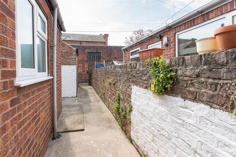 2 bedroom detached house to rent, Ambrose StreetFulford RoadYork