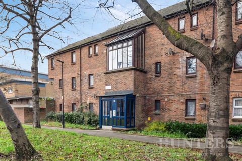 1 bedroom flat for sale, Ermine Road, London, N15