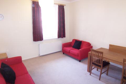 2 bedroom flat to rent, Tron Square, Edinburgh EH1