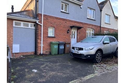 3 bedroom semi-detached house to rent, Abbey Road, Willingborough, NN8