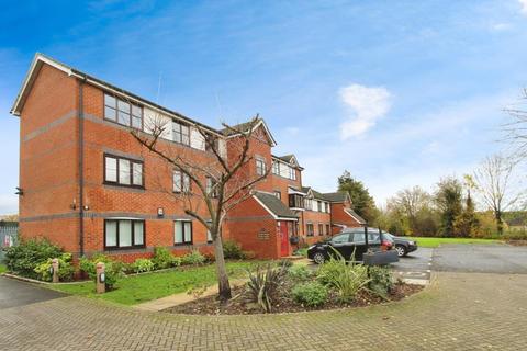 2 bedroom apartment for sale, Coalmans Way, Burnham