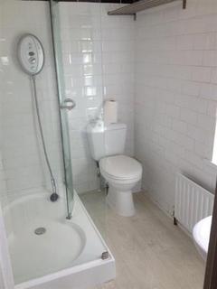 1 bedroom in a house share to rent, 28 St. Leonards Road, Northampton NN4