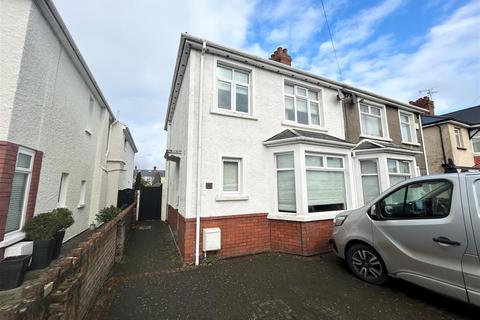 3 bedroom semi-detached house to rent, Brynteg Avenue, Bridgend, CF31 3EN