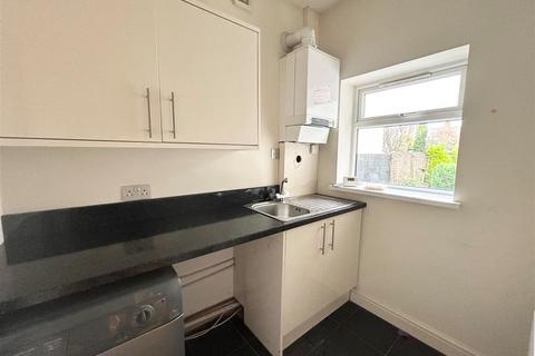 3 bedroom semi-detached house to rent, Brynteg Avenue, Bridgend, CF31 3EN