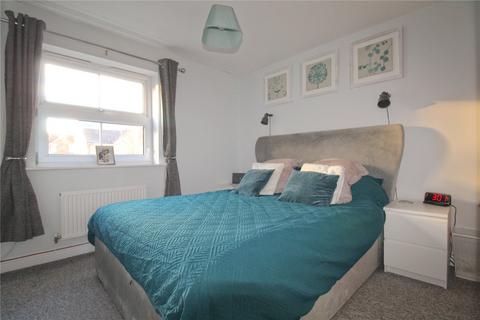 53 Lamplighters Walk, Trowbridge, BA14 0NF