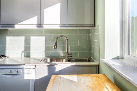 75a Murray Road, London, W5 4DB