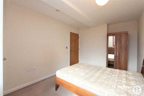 1 bedroom flat to rent, Ilford Hill, Icon Building, IG1