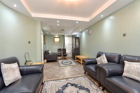 3 bedroom terraced house for sale, Coppermill Lane, Walthamstow