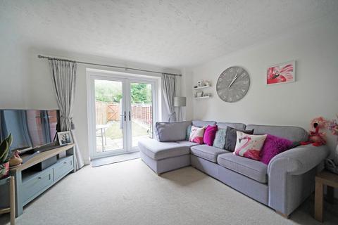 2 bedroom terraced house for sale, Warwick Road, Chadwick End, B93