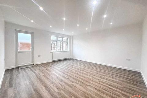 2 bedroom apartment for sale, St. Josephs Road, London, Edmonton