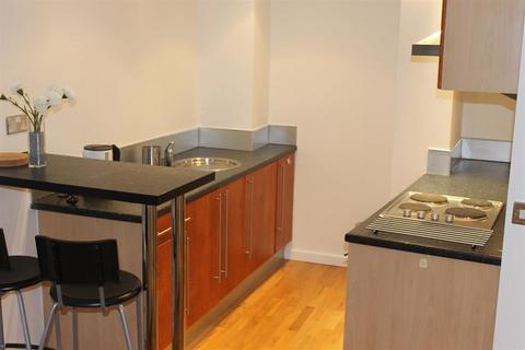 1 bedroom flat to rent, Faroe, Gotts Road, Leeds