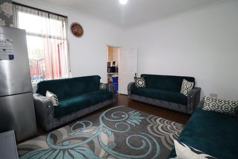 2 bedroom terraced house to rent, Boland Street, Blackburn, BB1